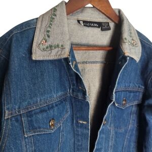 Vintage Citi-Craze Floral Embroidered Denim Jacket